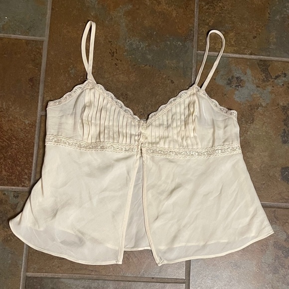 Kimchi Blue | Cream Camisole - Picture 8 of 10